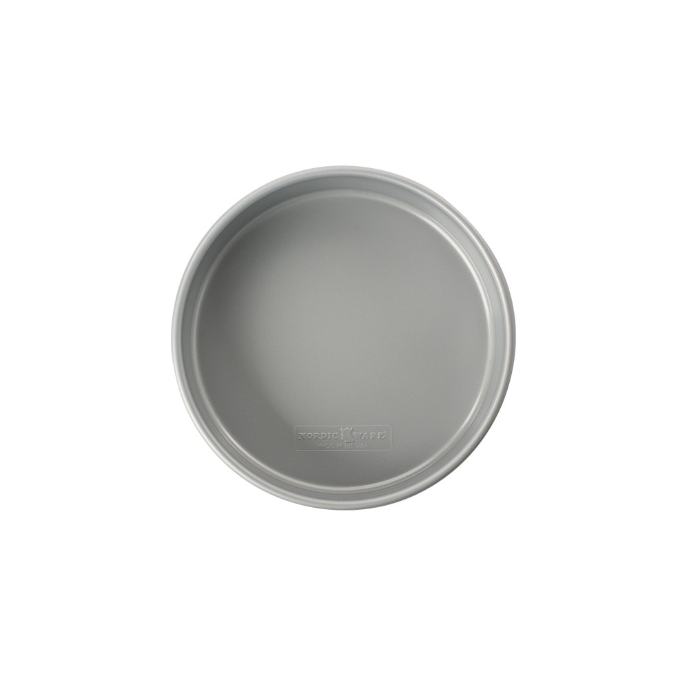 Brilliant Bakeware Nonstick 9 Inch Round Cake PanBrilliant Bakeware Nonstick 9 Inch Round Cake Pan