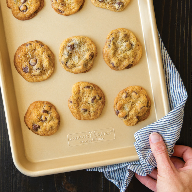 Naturals® Nonstick Baker's Quarter Sheet Pan Set 2Naturals® Nonstick Baker's Quarter Sheet Pan Set 2 - Image 2