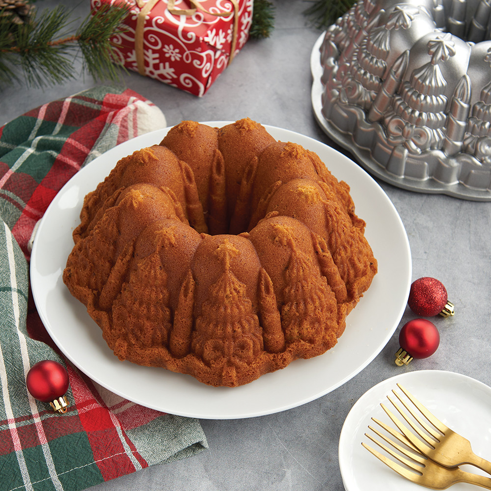 Very Merry Bundt® PanVery Merry Bundt® Pan - Image 2