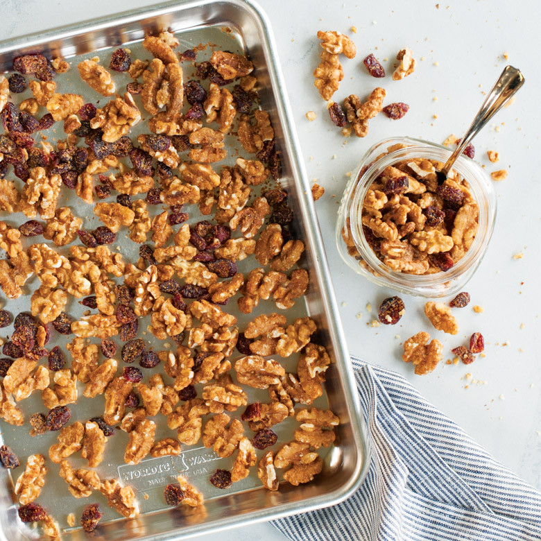 Naturals® Baker's Quarter Sheet PanNaturals® Baker's Quarter Sheet Pan - Image 4