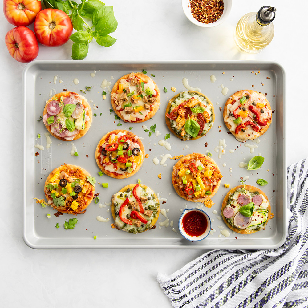 Brilliant Bakeware 8-Piece Nonstick Pan SetBrilliant Bakeware 8-Piece Nonstick Pan Set - Image 8