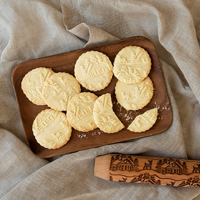 Woodland Cottage Embossing Rolling PinWoodland Cottage Embossing Rolling Pin - Image 4