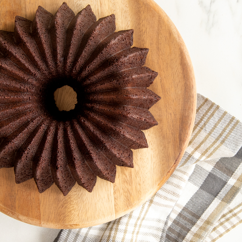 5 Cup Brilliance Bundt® Pan5 Cup Brilliance Bundt® Pan - Image 4