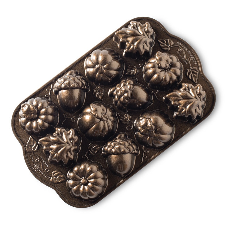 Autumn Delights Cakelet PanAutumn Delights Cakelet Pan