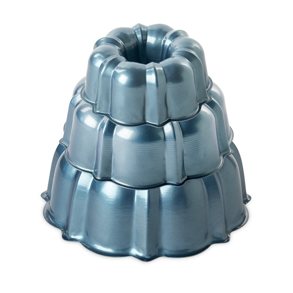 3 Piece Tiered Bundt® Pan Set3 Piece Tiered Bundt® Pan Set