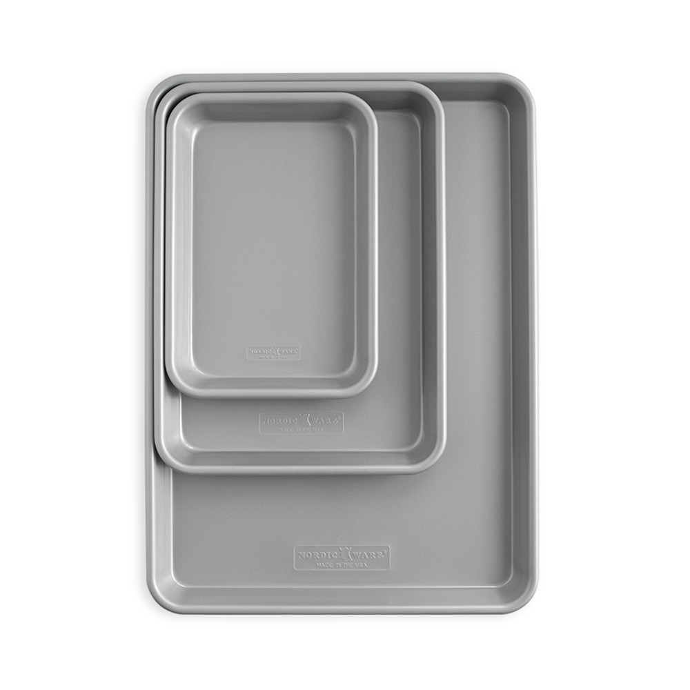 3-Piece Brilliant Bakeware Nonstick Sheet Pan Set3-Piece Brilliant Bakeware Nonstick Sheet Pan Set