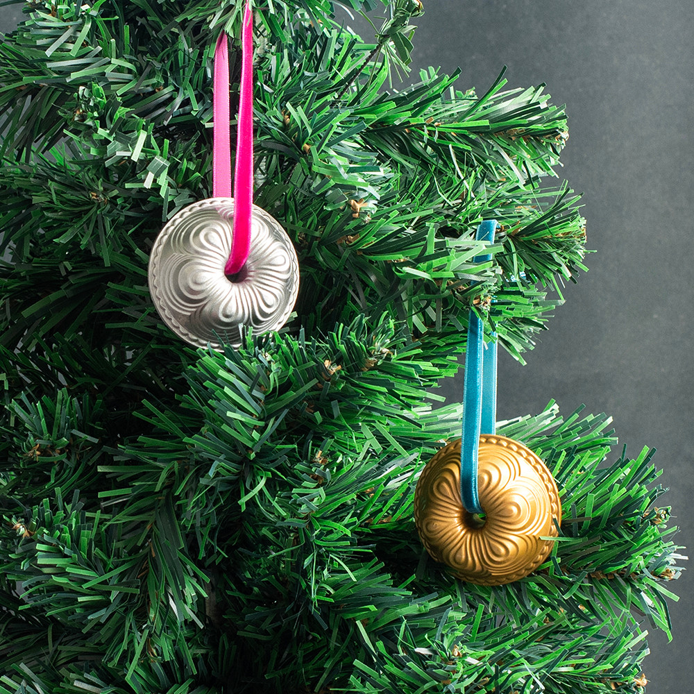 Chiffon Bundt® Collectible OrnamentChiffon Bundt® Collectible Ornament - Image 3