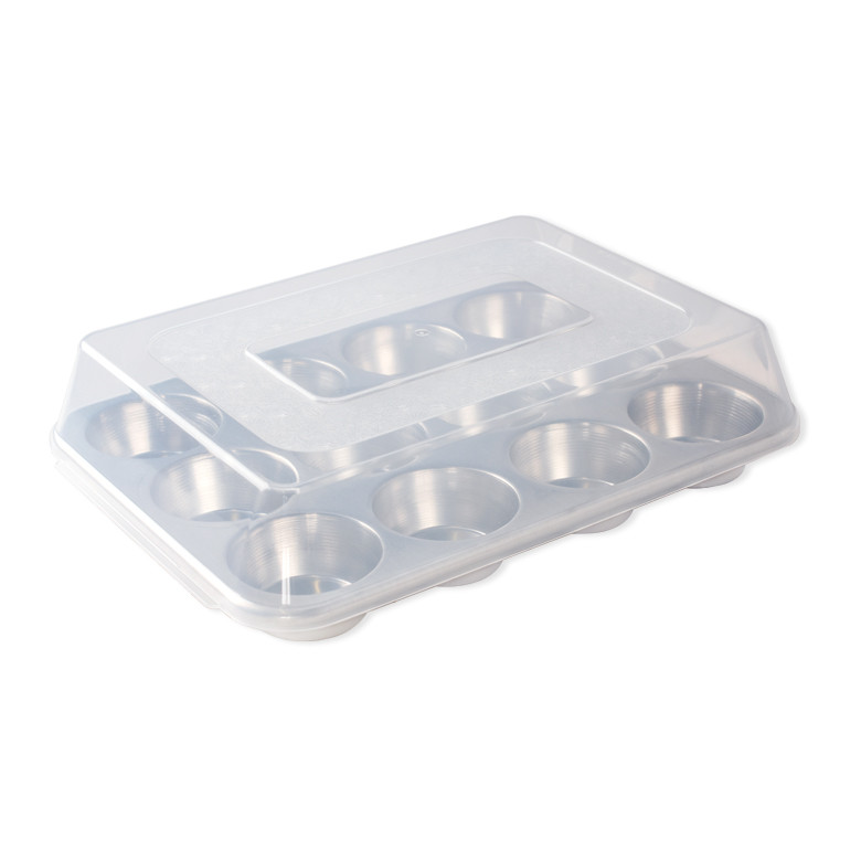 Naturals® 12 Cavity Muffin Pan with High-Domed LidNaturals® 12 Cavity Muffin Pan with High-Domed Lid