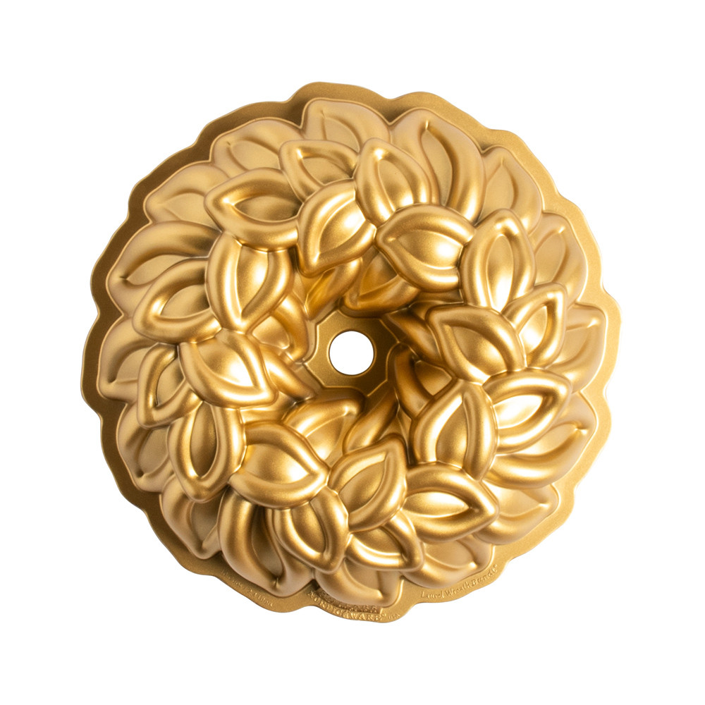 Laurel Wreath Bundt® PanLaurel Wreath Bundt® Pan