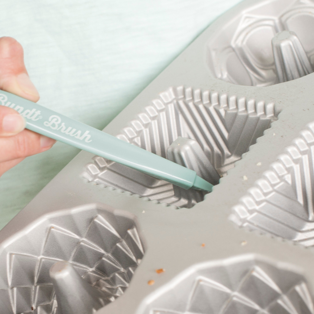 The Ultimate Bundt® Cleaning ToolThe Ultimate Bundt® Cleaning Tool - Image 3