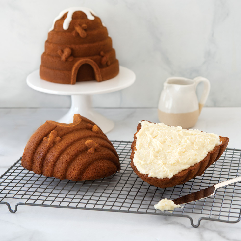 Beehive Cake PanBeehive Cake Pan - Image 3