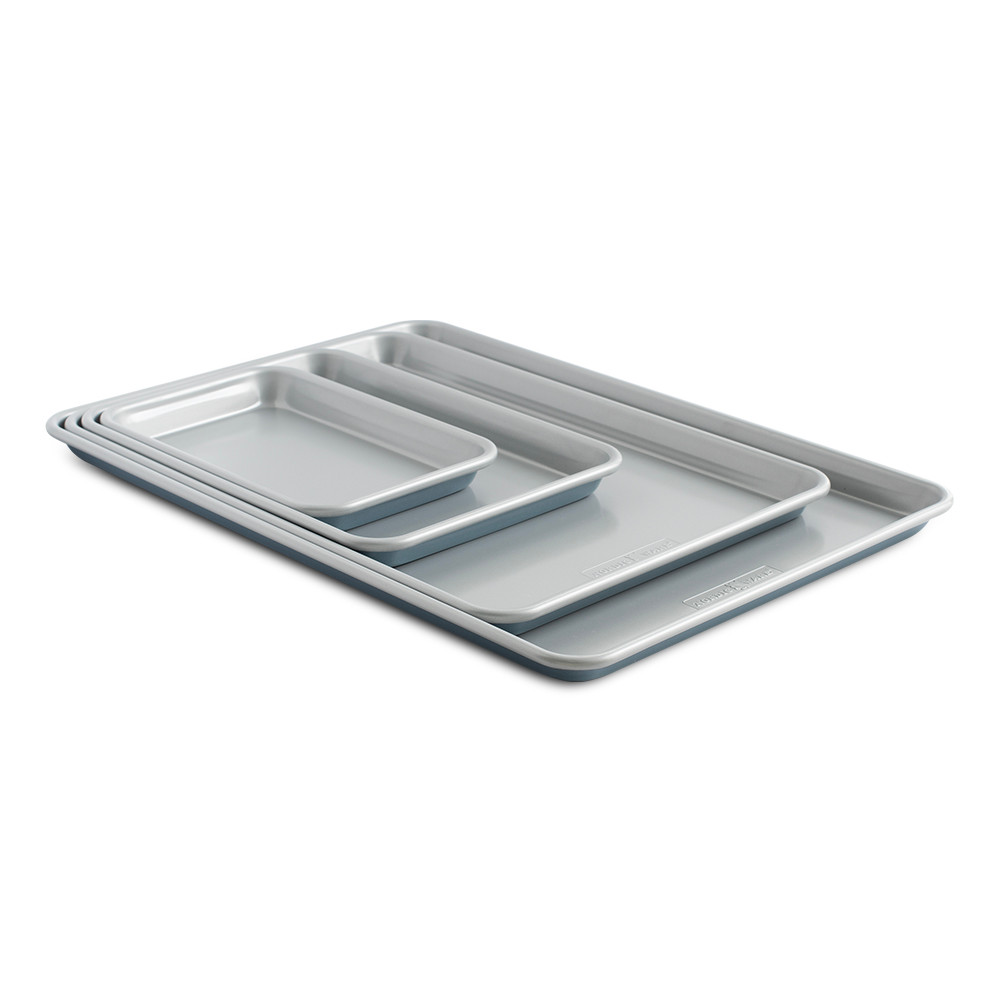 4-Piece Brilliant Bakeware Nonstick Sheet Pan Set4-Piece Brilliant Bakeware Nonstick Sheet Pan Set - Image 2