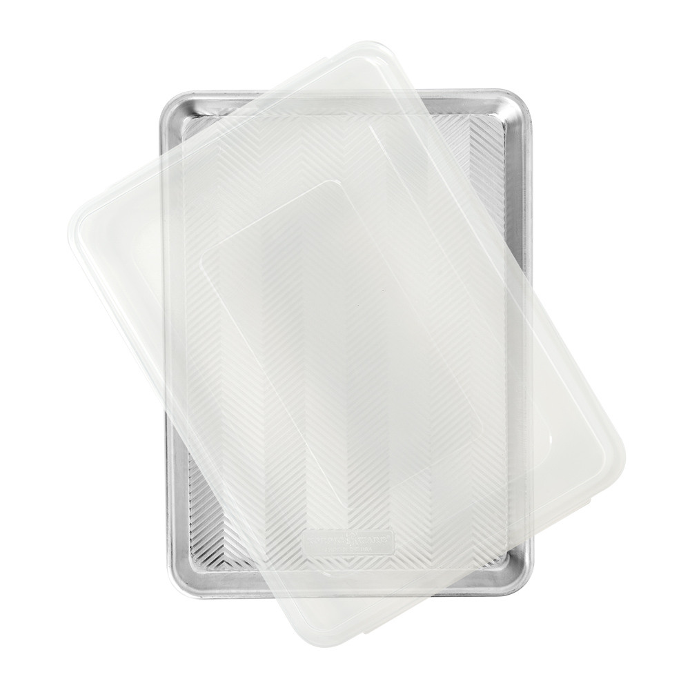 Prism Half Sheet Pan with LidPrism Half Sheet Pan with Lid