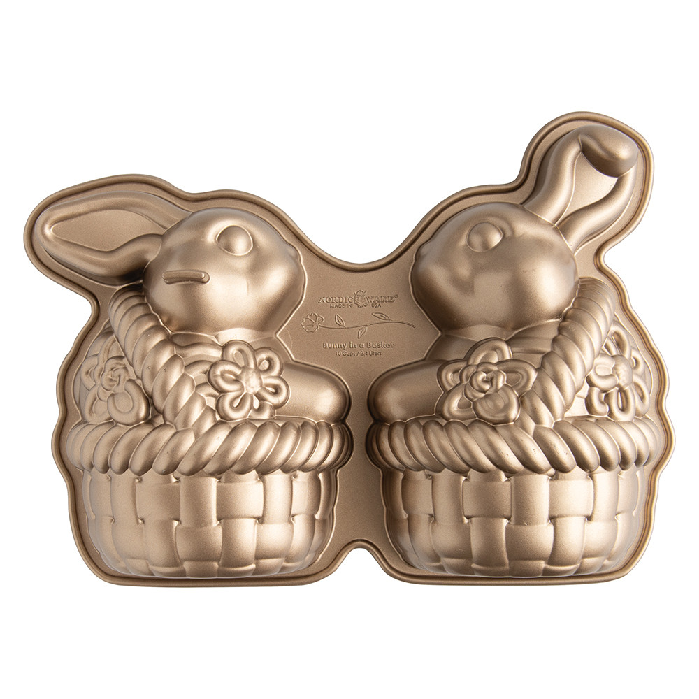 Bunny In Basket 3D Cake PanBunny In Basket 3D Cake Pan