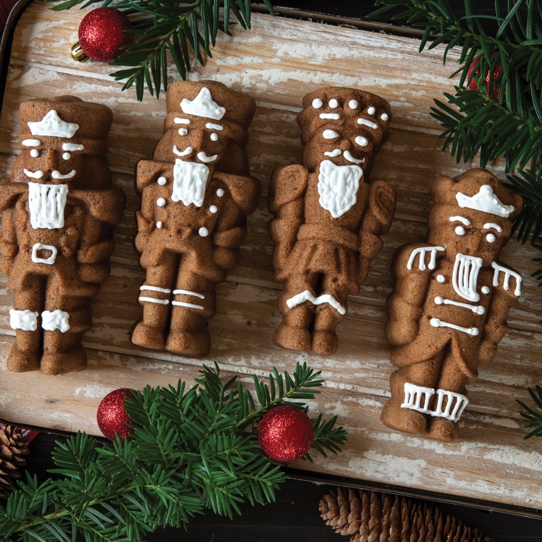 Nutcracker Cakelet PanNutcracker Cakelet Pan - Image 2