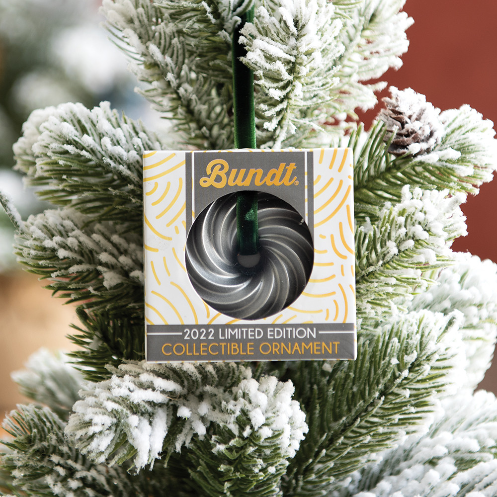 Set of 2 Silver Collectible Cast Ornaments, Classic and Heritage Bundt®Set of 2 Silver Collectible Cast Ornaments, Classic and Heritage Bundt® - Image 2