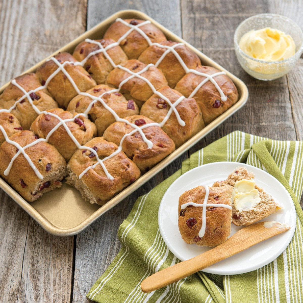Naturals® Nonstick Baker's Quarter Sheet Pan Set 2Naturals® Nonstick Baker's Quarter Sheet Pan Set 2 - Image 3