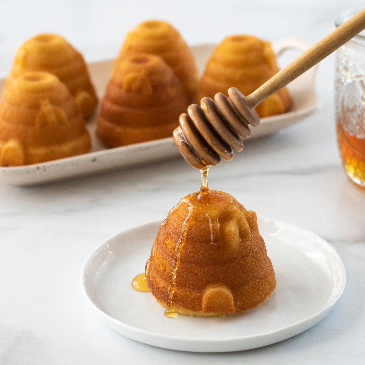 Beehive Cakelet PanBeehive Cakelet Pan - Image 5
