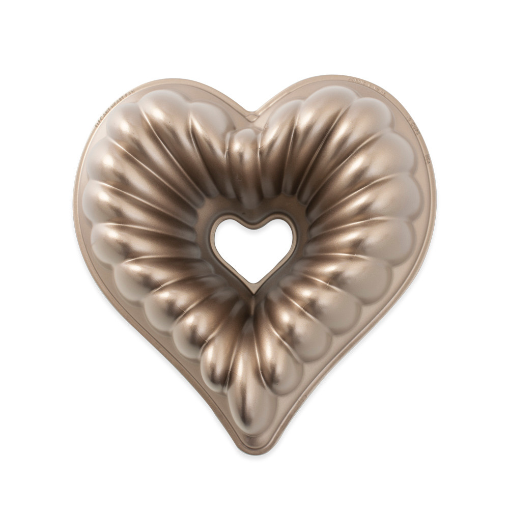 10 Cup Elegant Heart Bundt® Pan10 Cup Elegant Heart Bundt® Pan