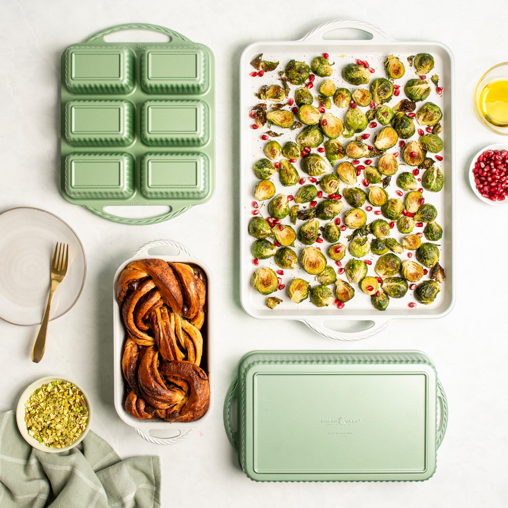 Cardamom™ 4 Piece Bakeware SetCardamom™ 4 Piece Bakeware Set - Image 4